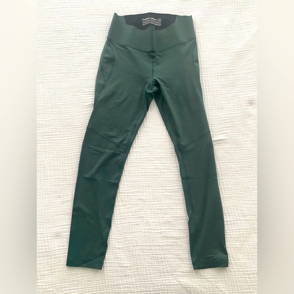 Outdoor Voices TechSweat Core 7/8 Legging in Evergreen - Picture 4 of 5